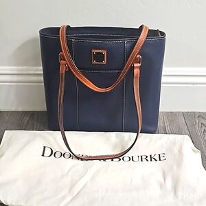 Dooney & Bourke tote